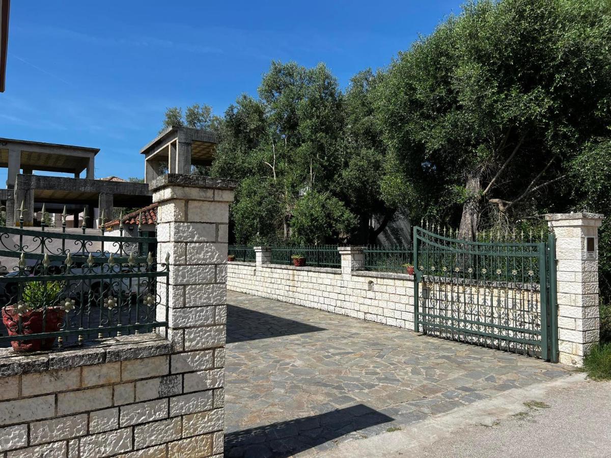 Dionysus Apartments & Studios Syvota Exterior photo